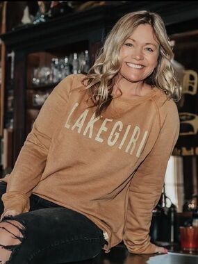 Lakegirl Cozy Crewneck Sweatshirt